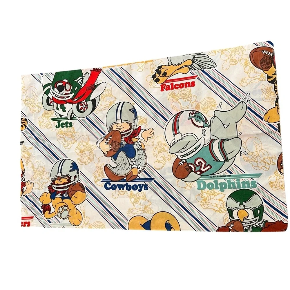 Vintage NFL Football Pillowcase Kids Eagles Redskins Bears Dolphins Jets Cowboys